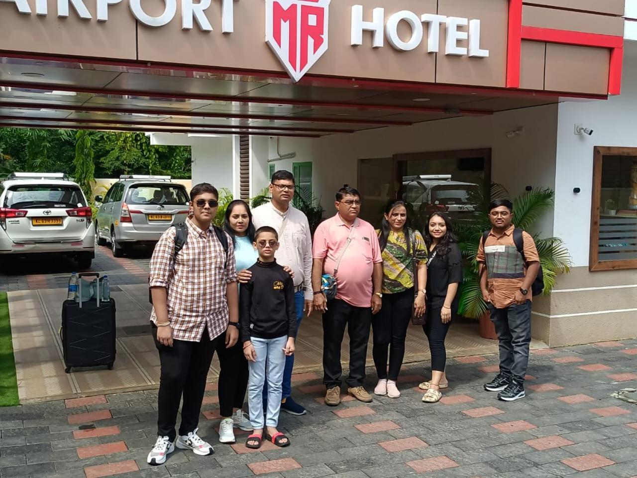 Kochi Marina Suites Airport Hotel מראה חיצוני תמונה