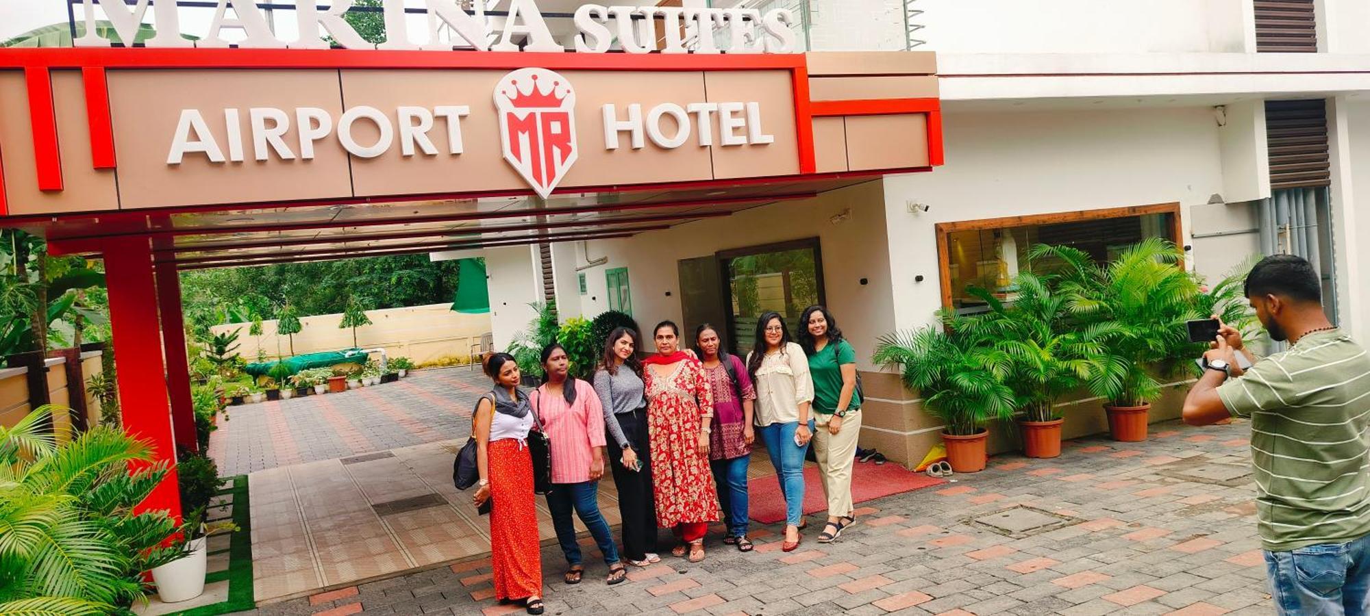 Kochi Marina Suites Airport Hotel מראה חיצוני תמונה