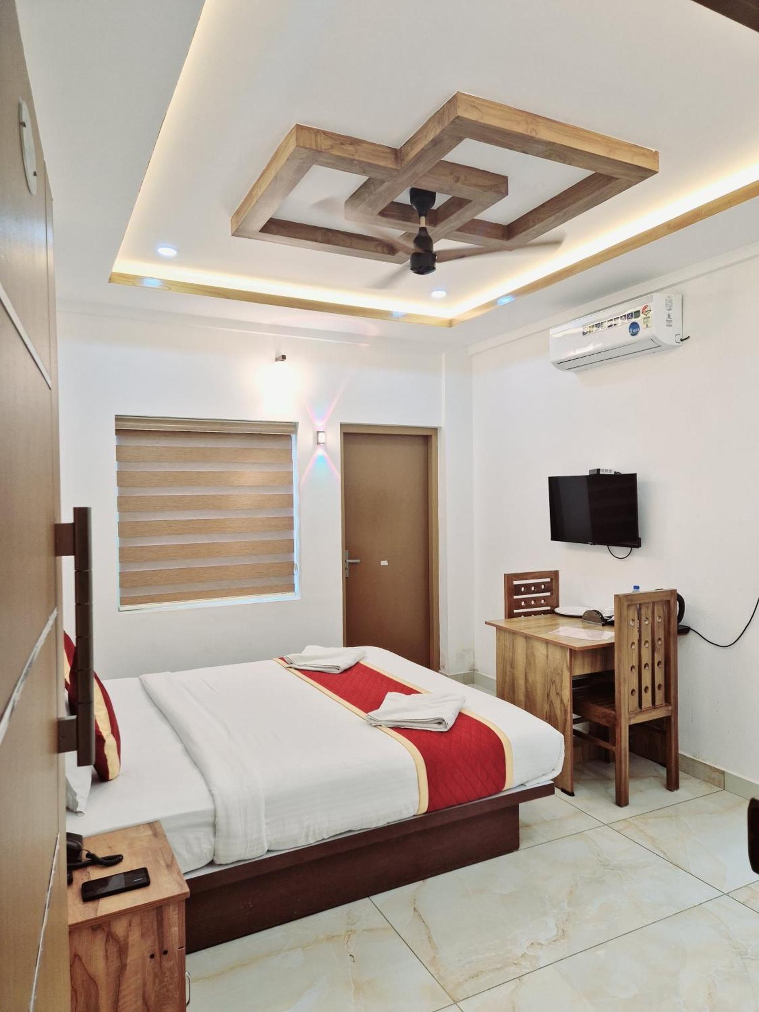 Kochi Marina Suites Airport Hotel מראה חיצוני תמונה
