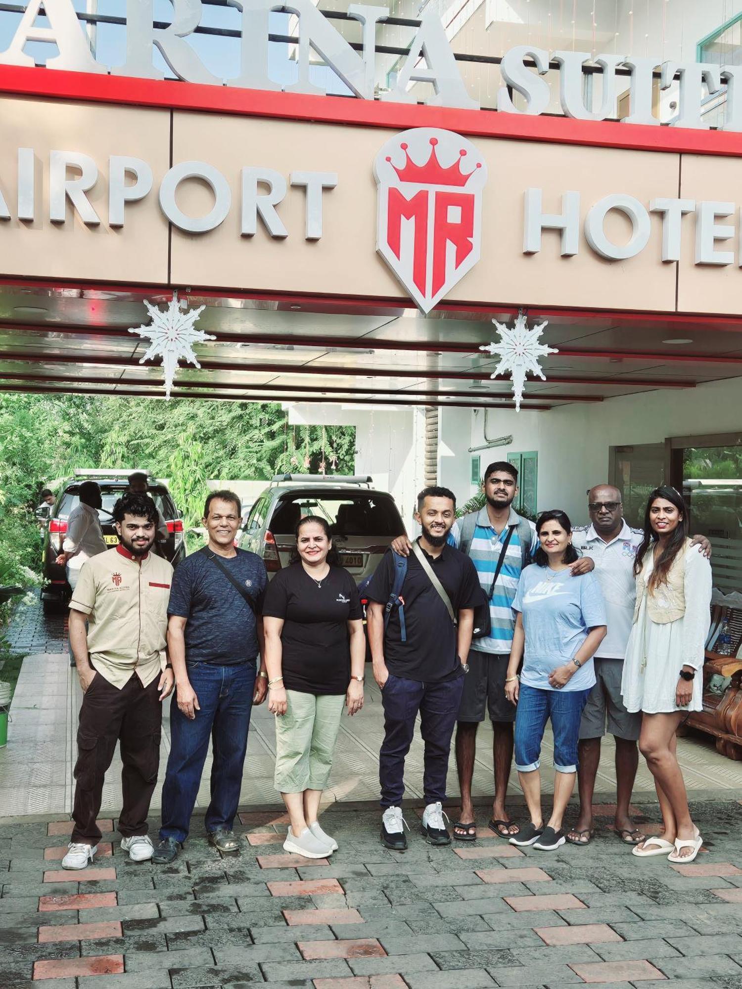 Kochi Marina Suites Airport Hotel מראה חיצוני תמונה